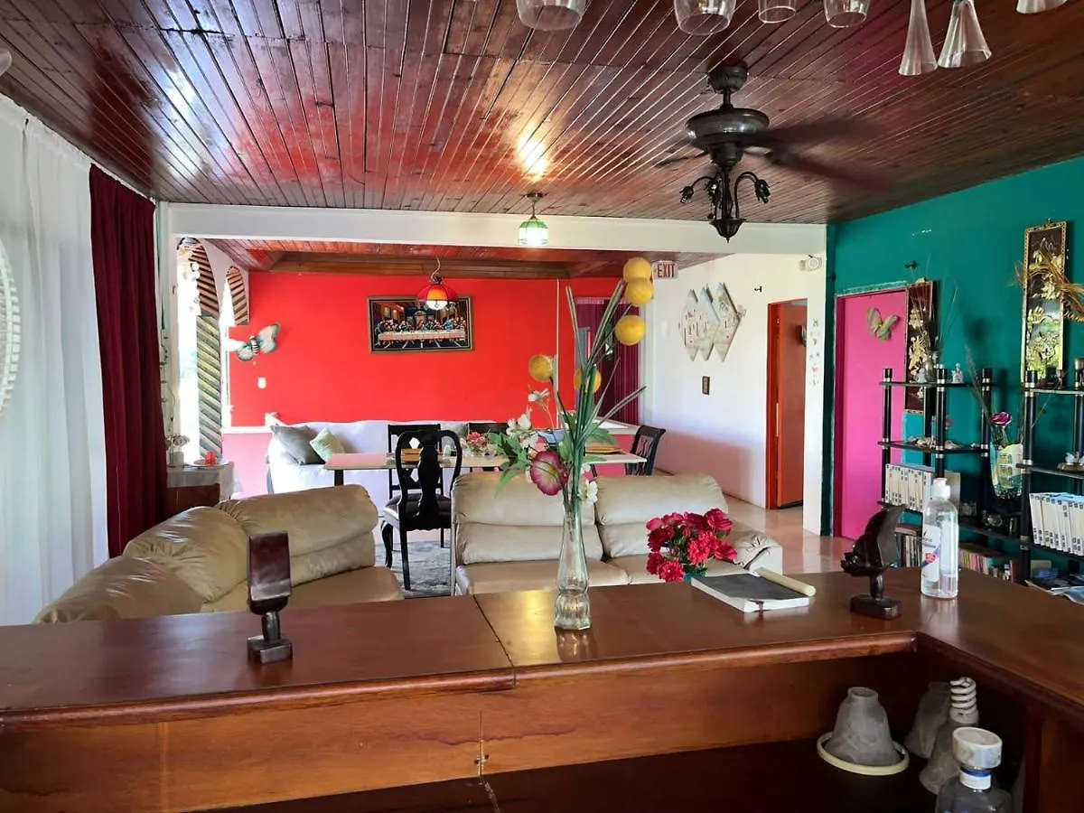 Posada Nativa Trinsan Campestre San Andrés 2*,  Colombia